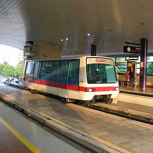 Singapore Mass Rapid Transit kevytmetro
