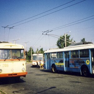 Tallinna Trammi- ja trollibussikoondise AS 206 ja T-5