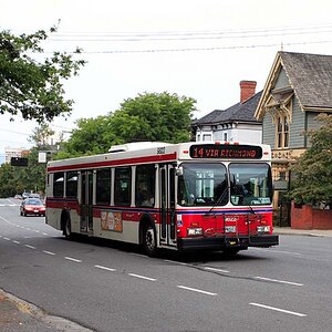 BC Transit 9822