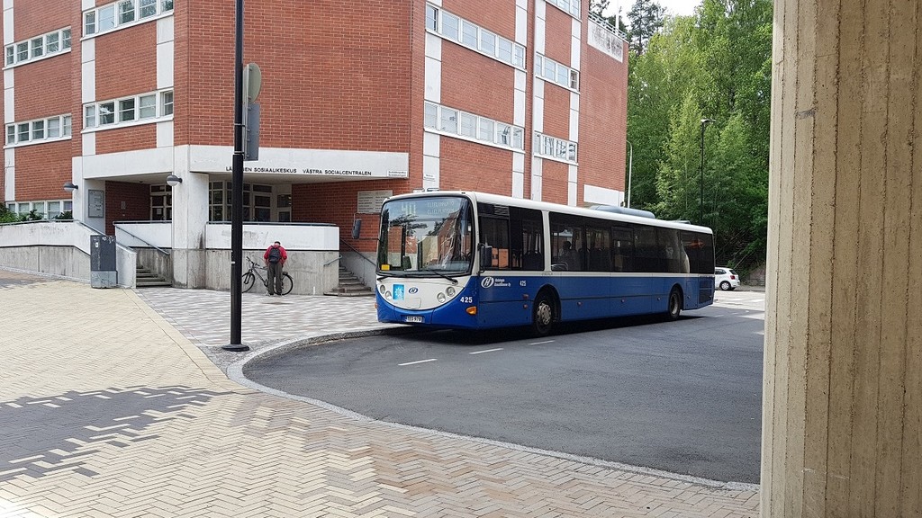 Helsingin Bussiliikenne 425