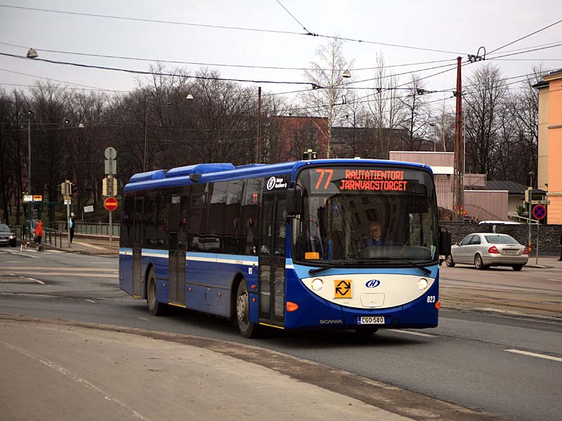 Helsingin Bussiliikenne 823