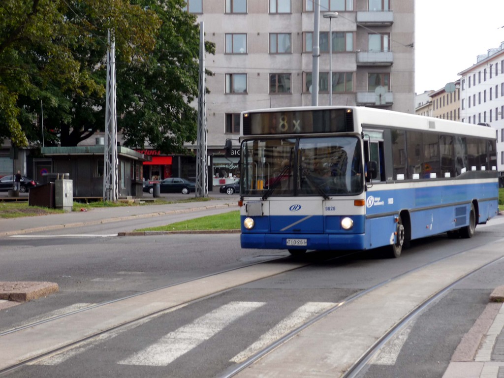 Helsingin Bussiliikenne 9828