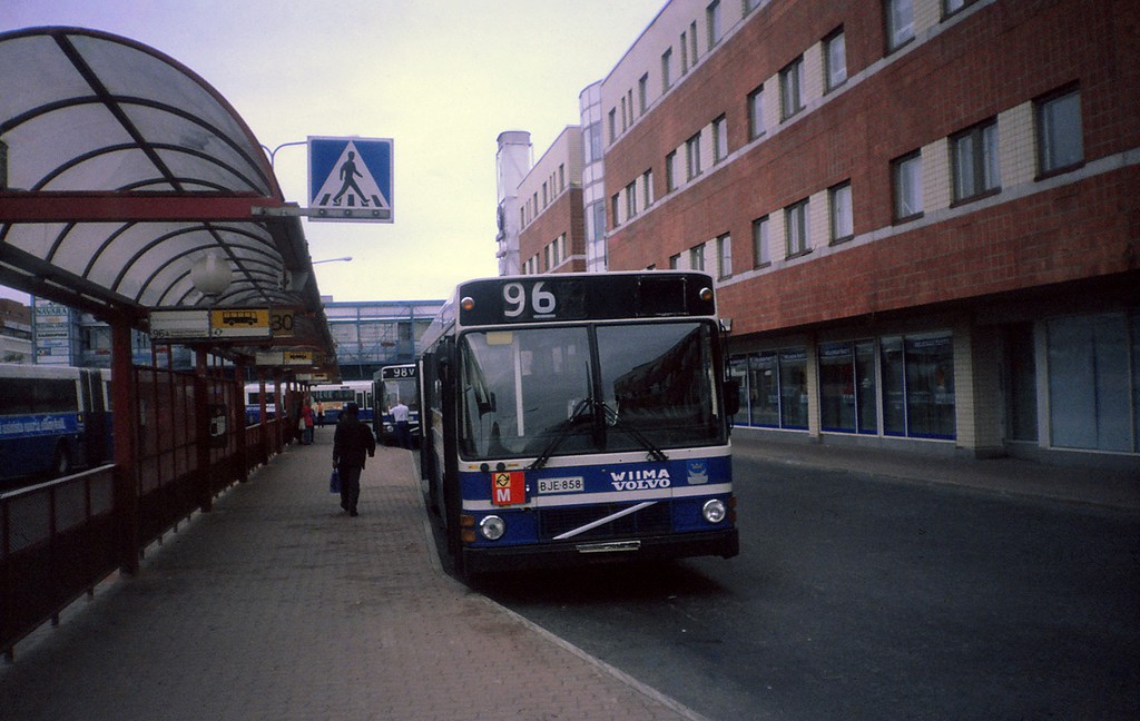 HKL-Bussiliikenne 8858