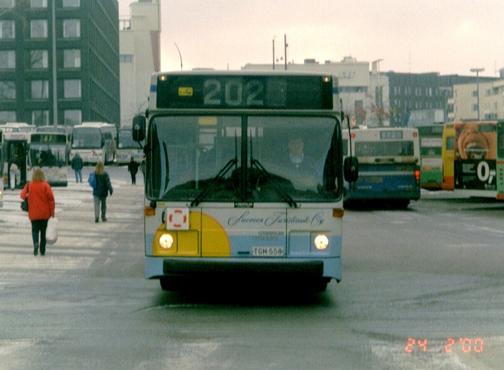 Suomen Turistiauto 272