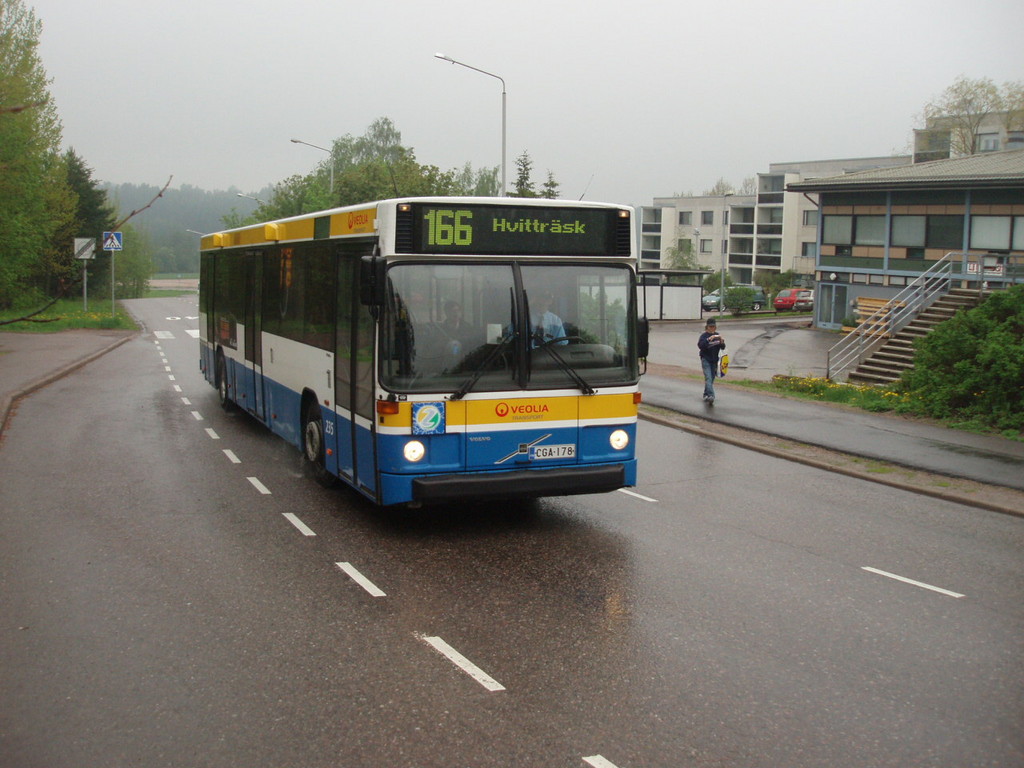 Veolia Transport 235