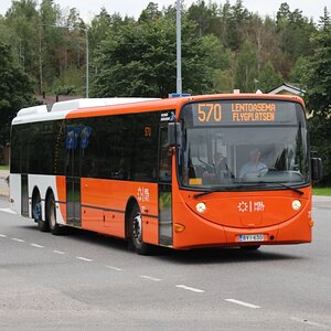 Helsingin Bussiliikenne 737