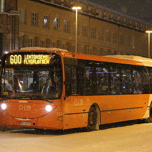 Helsingin Bussiliikenne 737