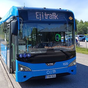 Pohjolan Liikenne 1020