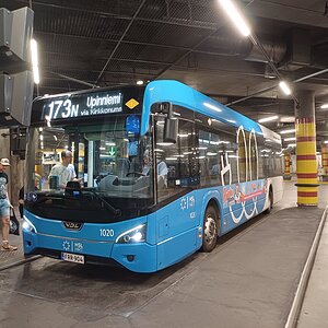 Pohjolan Liikenne 1020