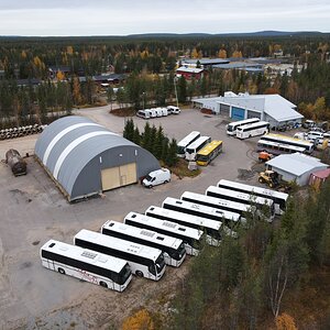 YlläsExpress Liikenne Satokankaan varikko