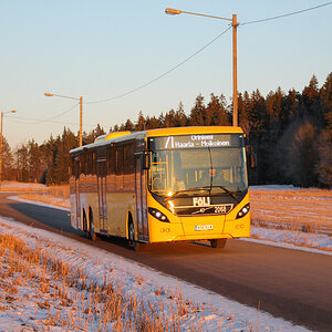 Linjaliikenne Nyholm 2068