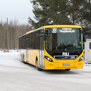 Linjaliikenne Nyholm 2068