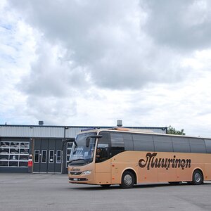 Charter Muurinen 8