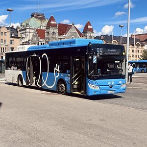Pohjolan Liikenne 690