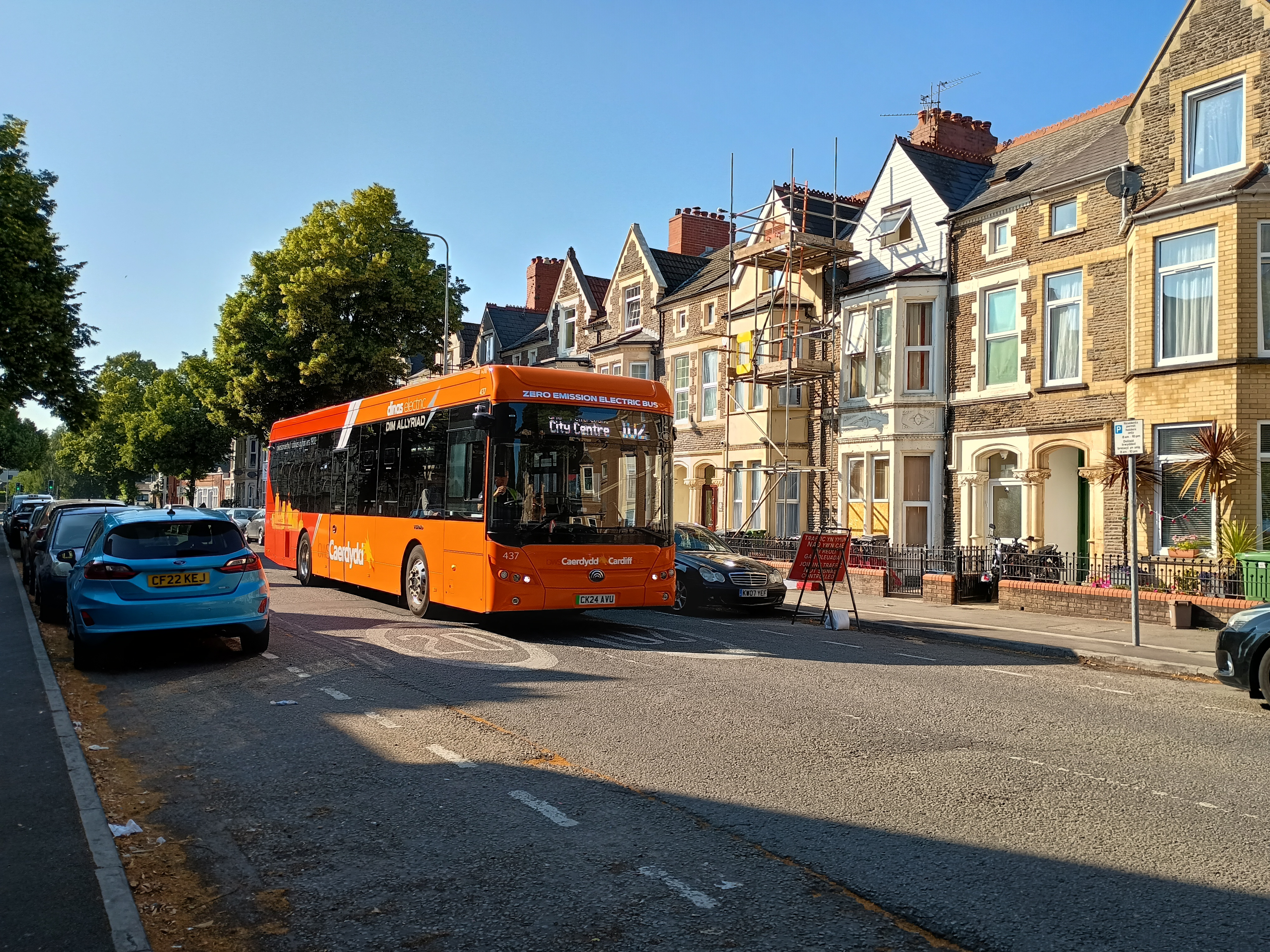Cardiff Bus 437