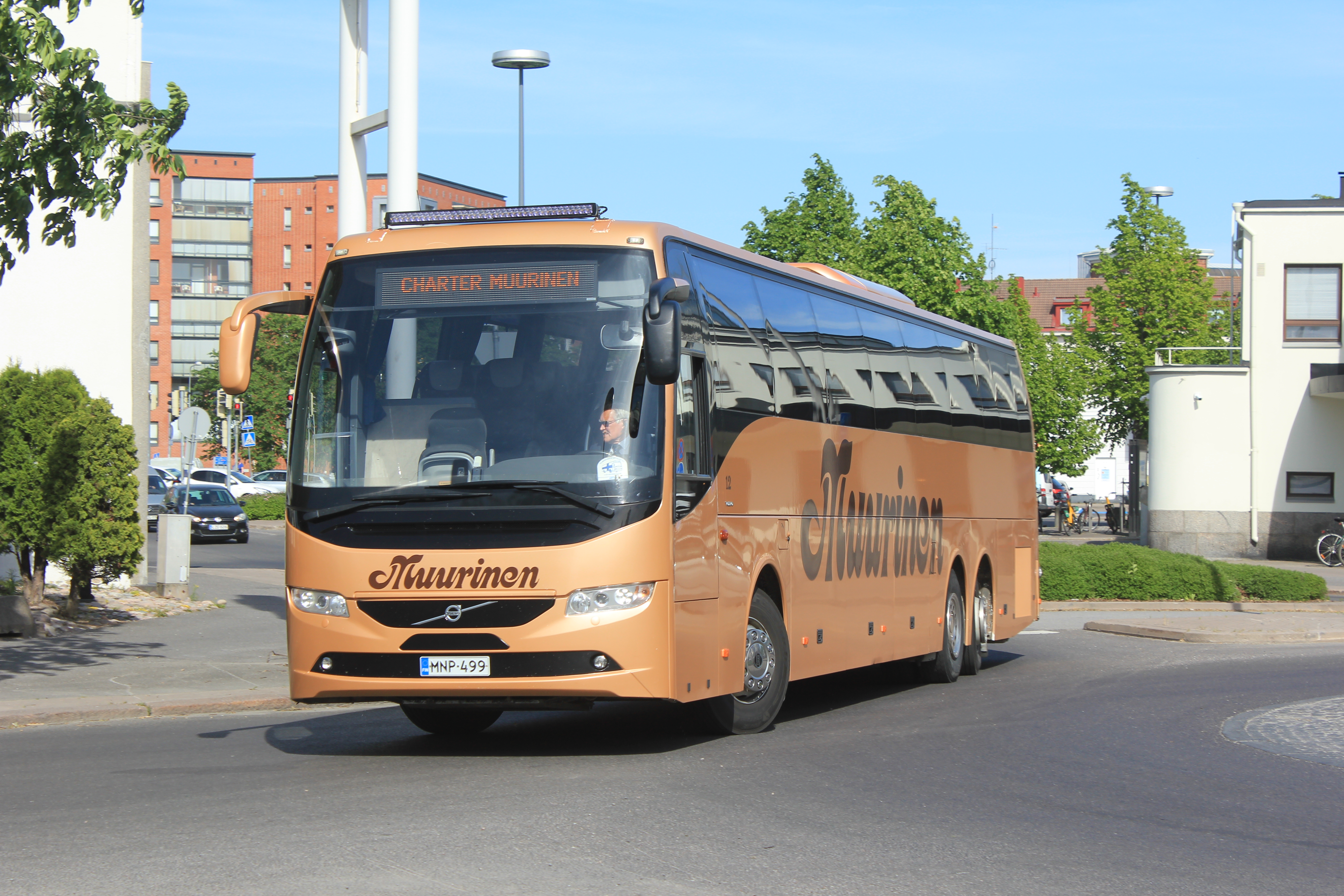 Charter Muurinen 12