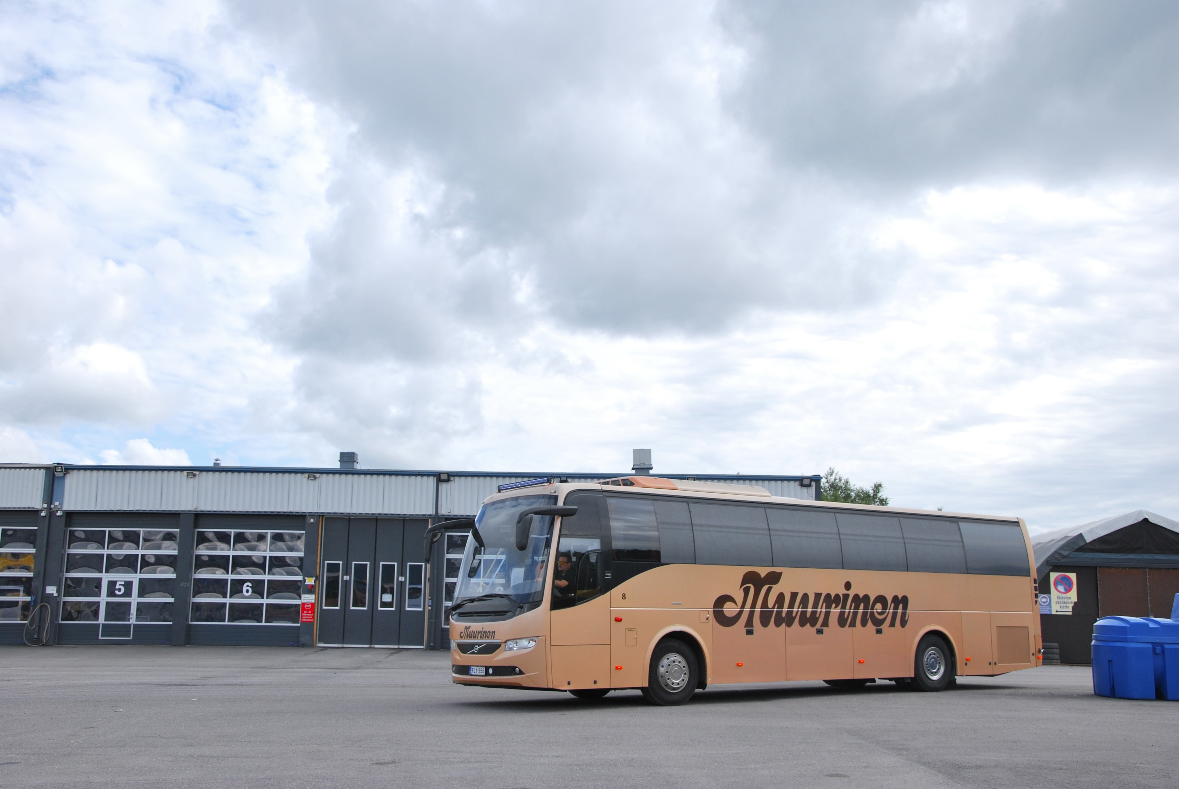 Charter Muurinen 8