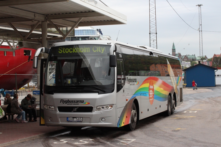 Flygbussarna Airport Coaches 1215