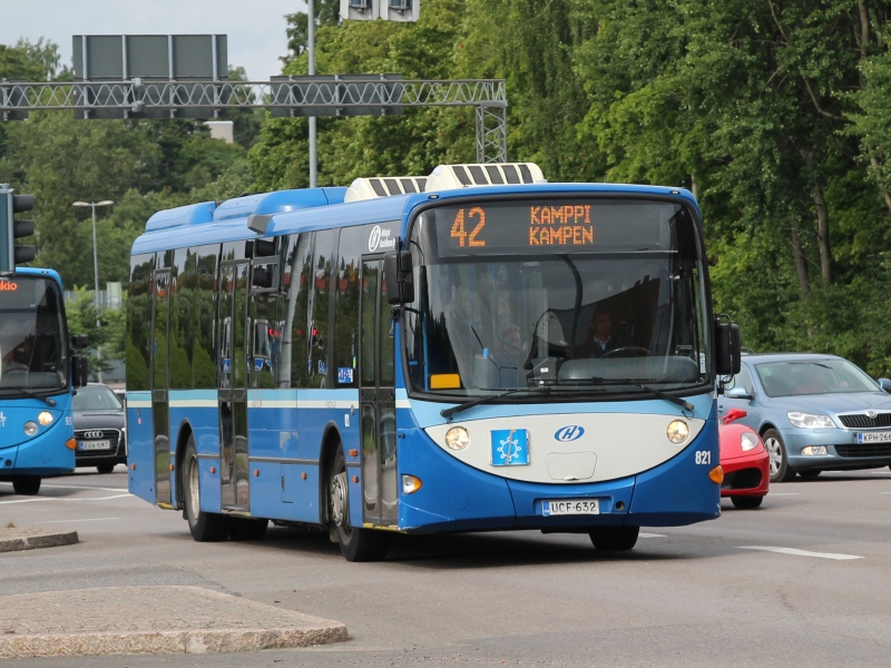 Helsingin Bussiliikenne 821