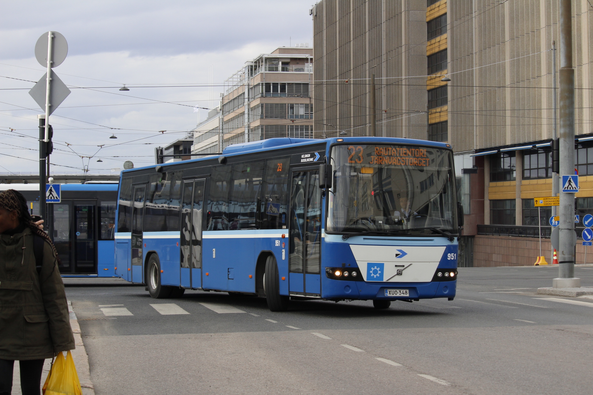 Helsingin Bussiliikenne 951