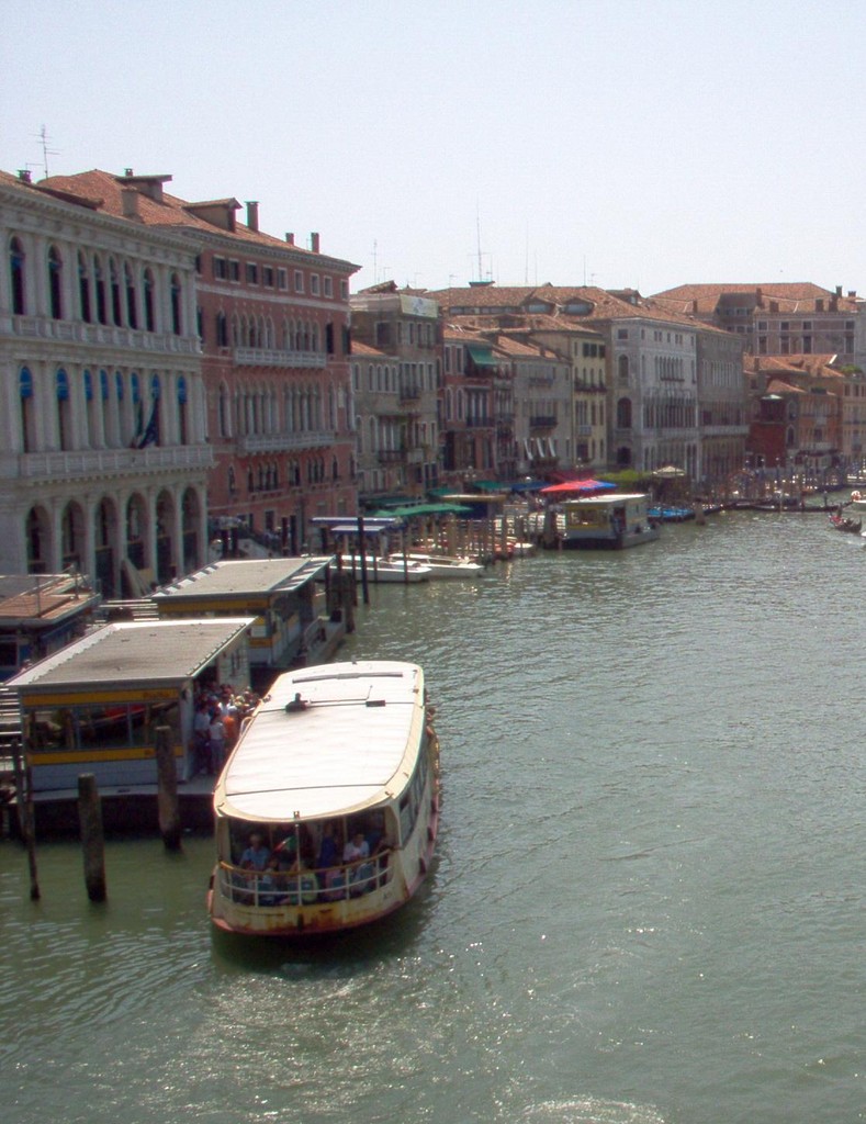 Joukkoliikennettä Venetsiassa