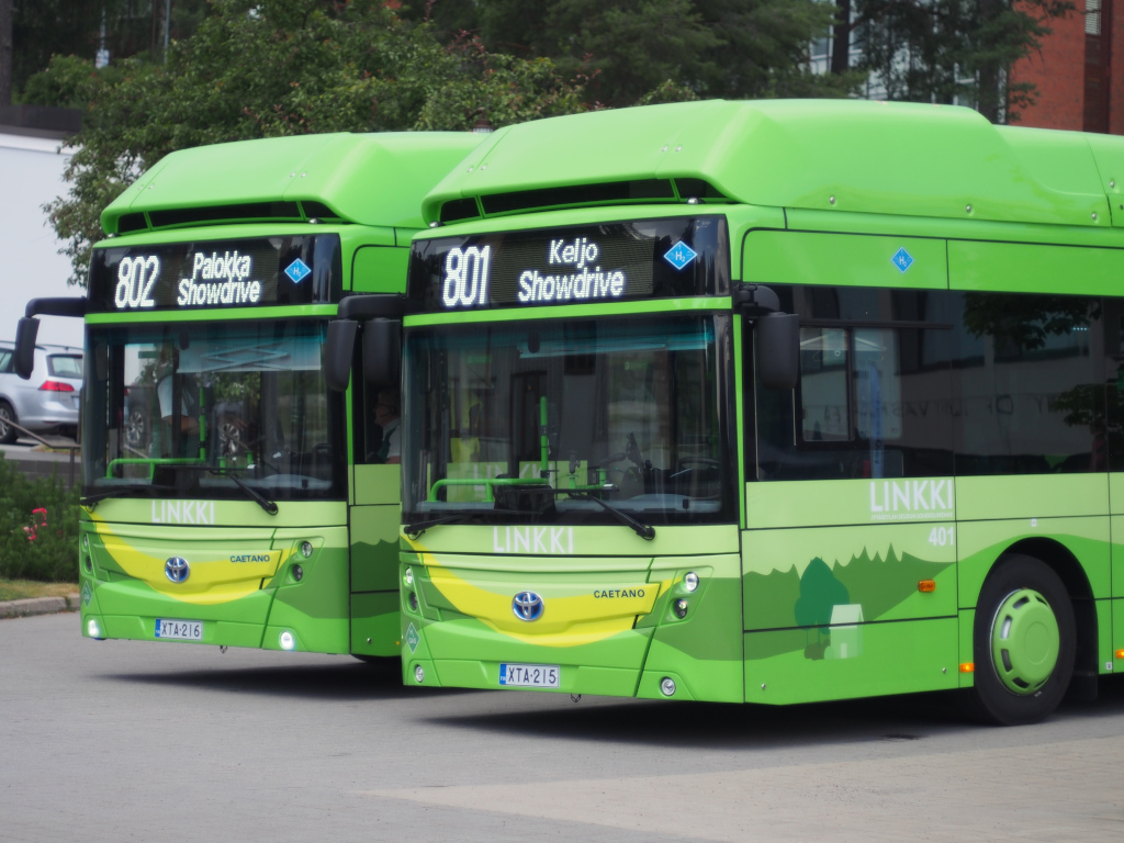 Koiviston Auto Jyväskylä 401 ja 402