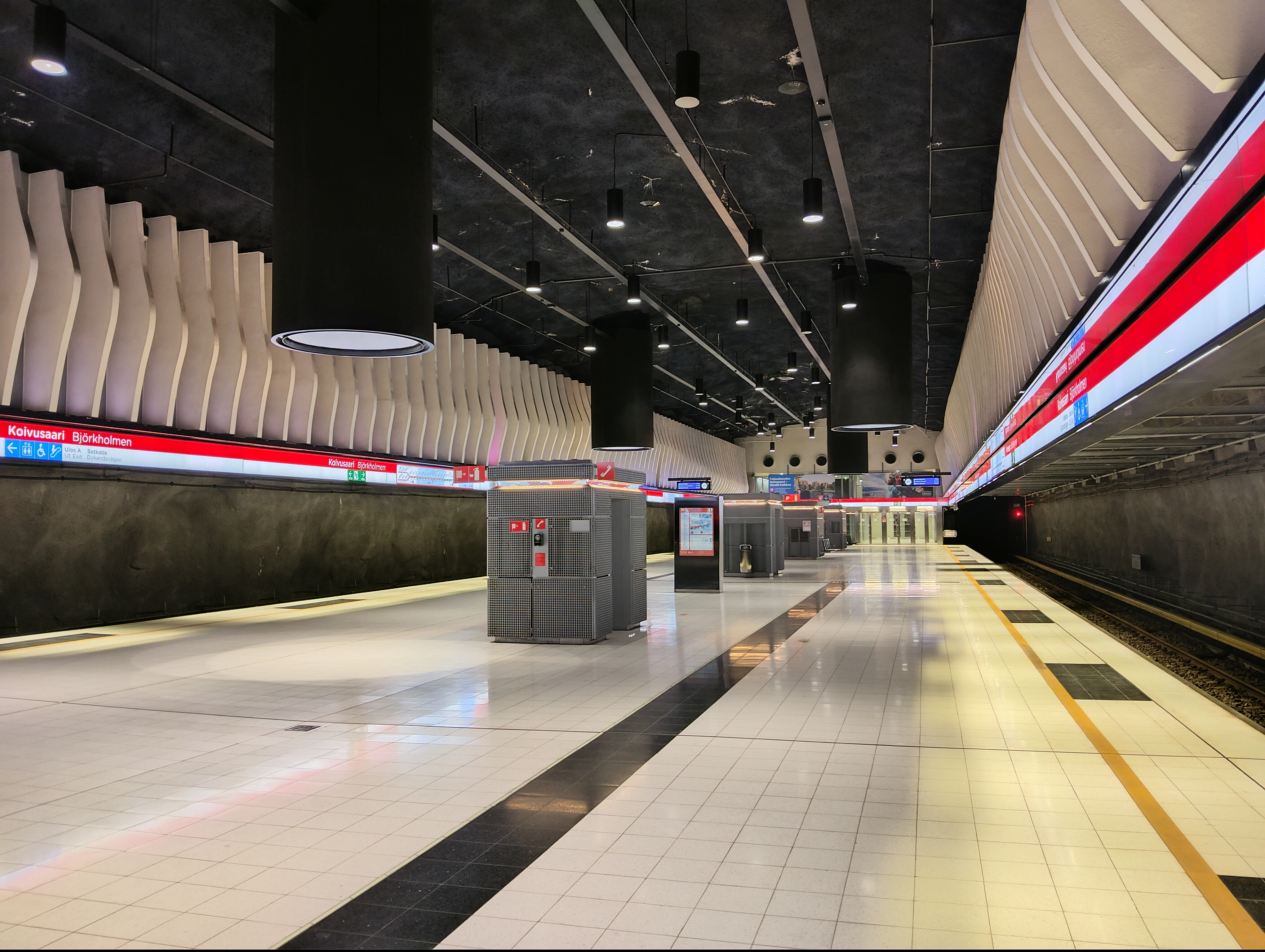 Koivusaaren metroasema