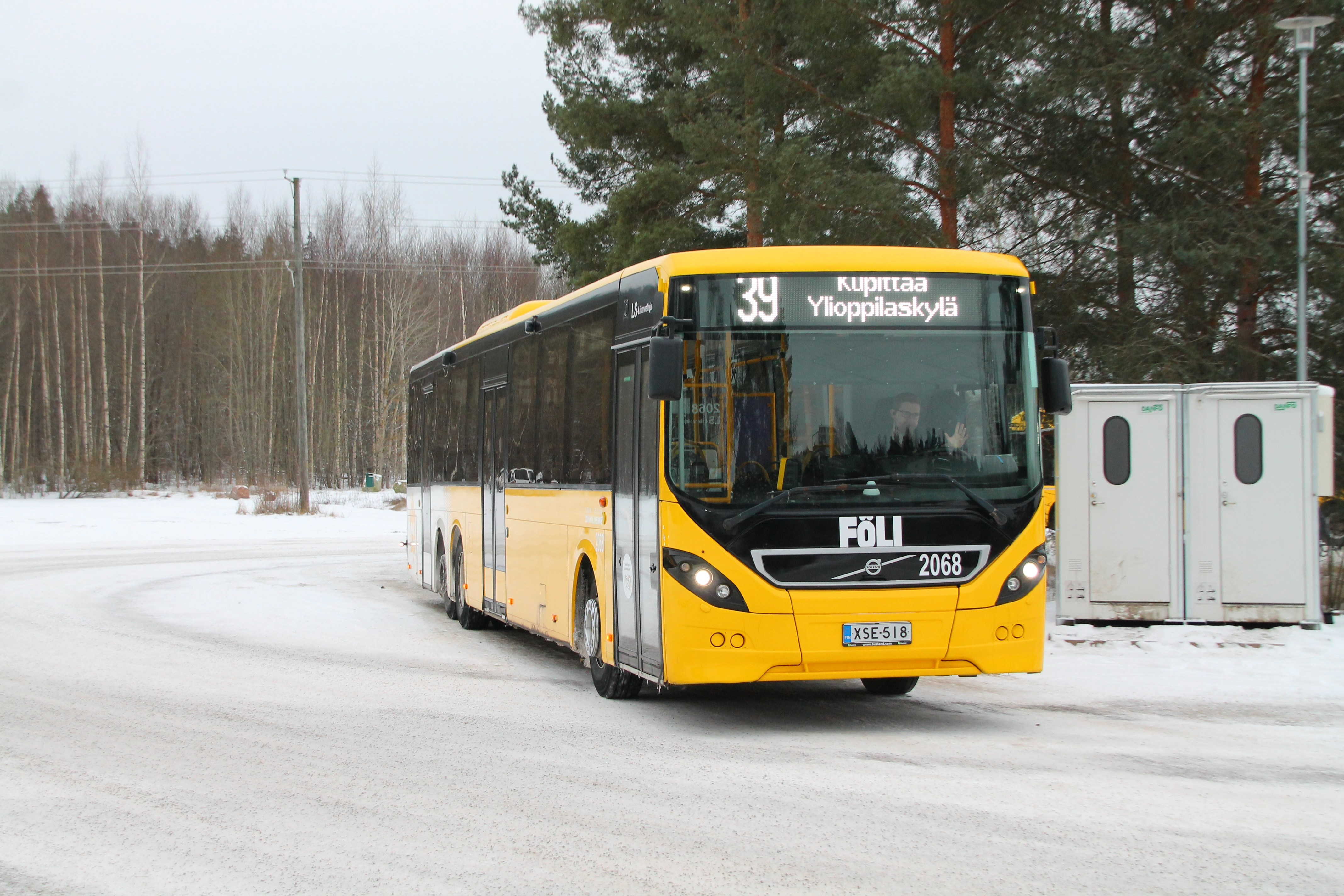 Linjaliikenne Nyholm 2068