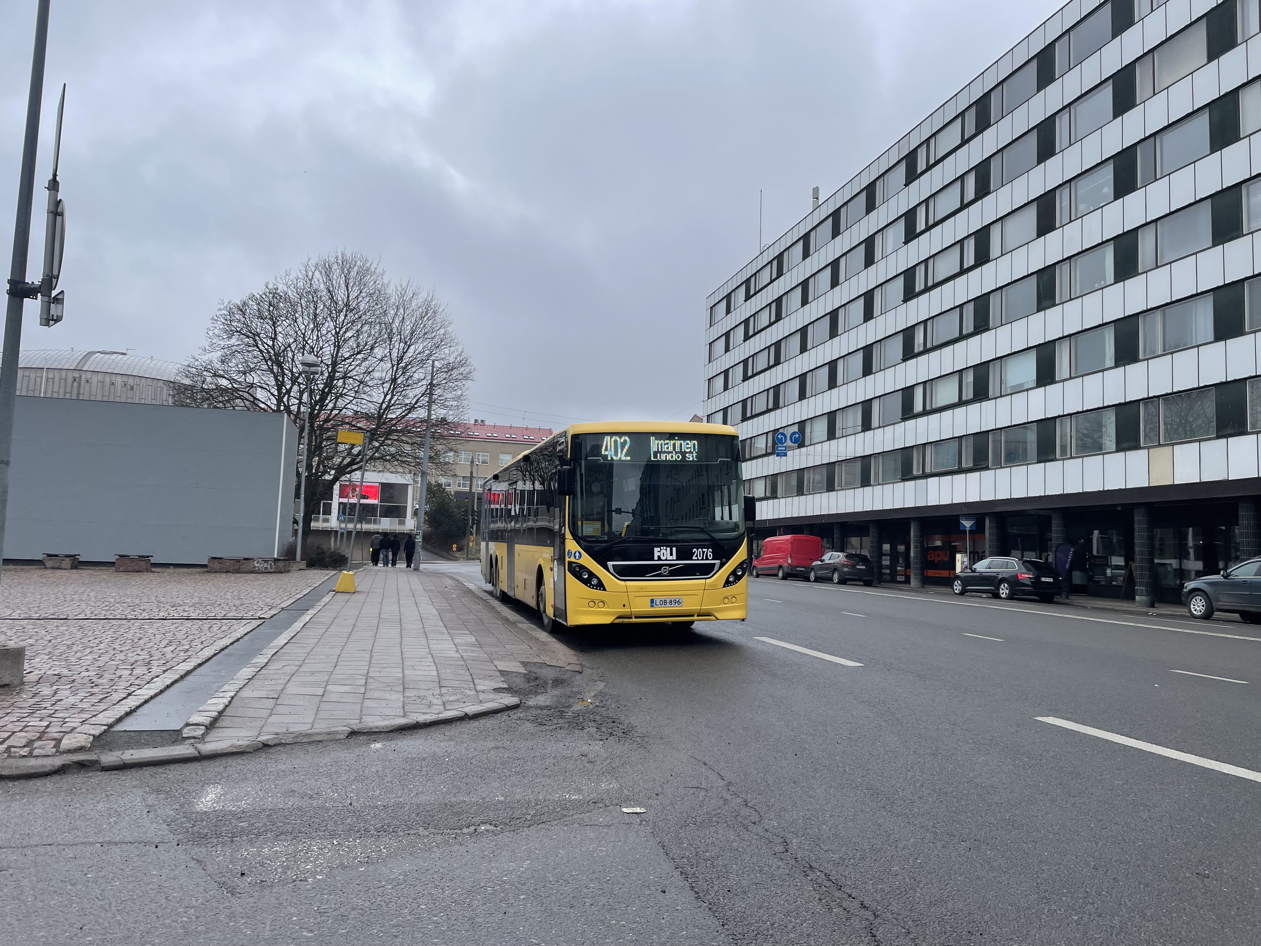 Linjaliikenne Nyholm 2076