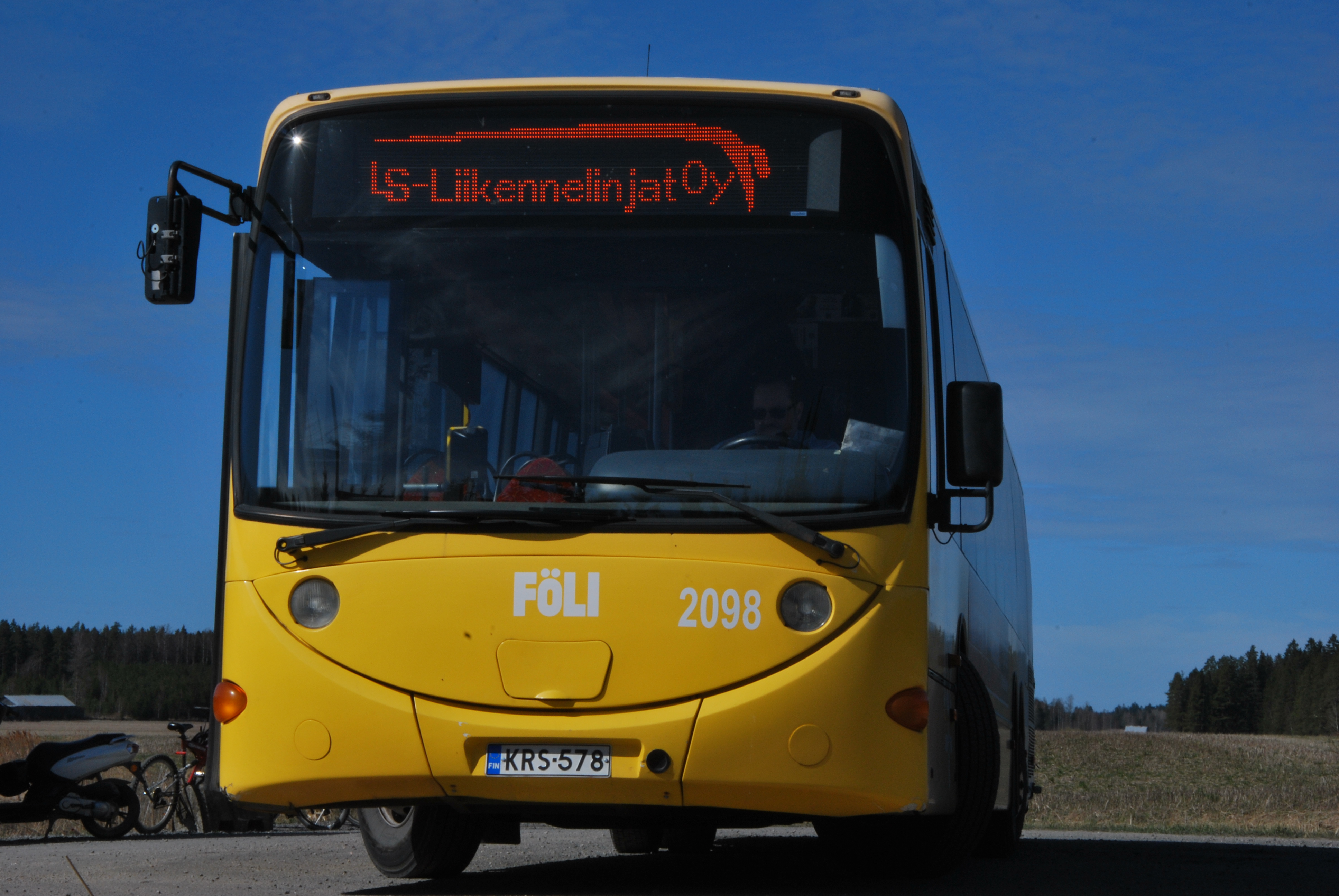 Linjaliikenne Nyholm 2098