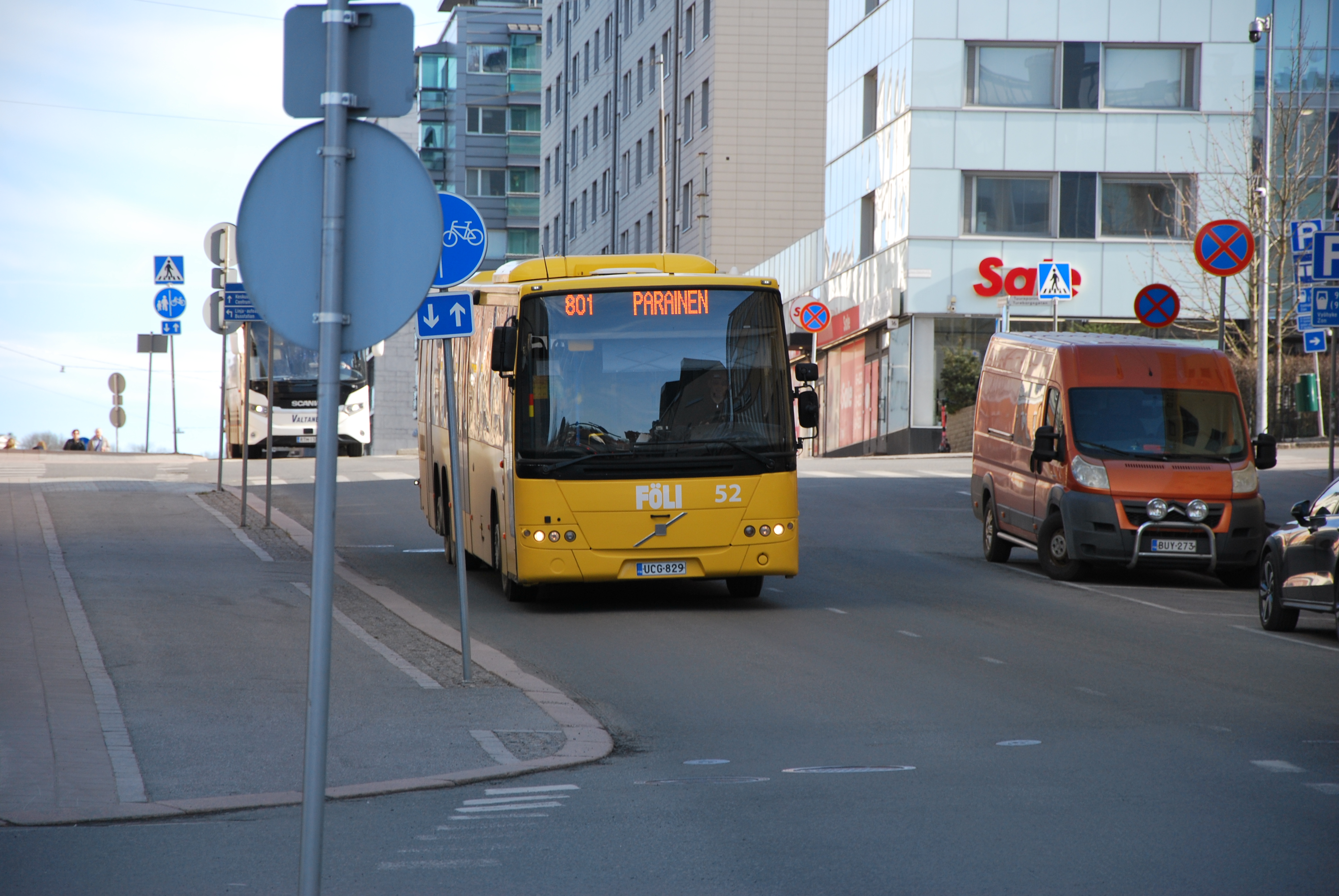 LS-Liikennelinjat 52