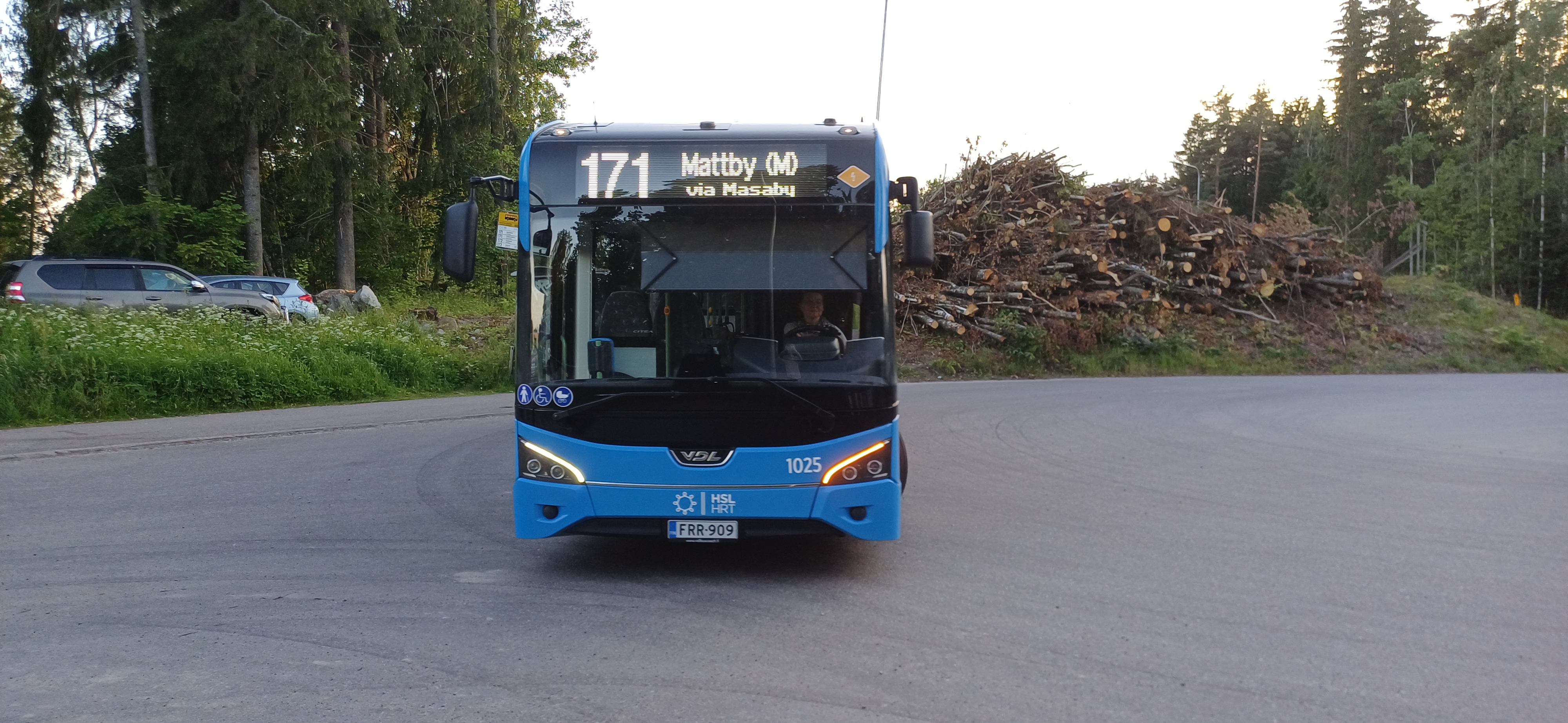 Pohjolan Liikenne 1025