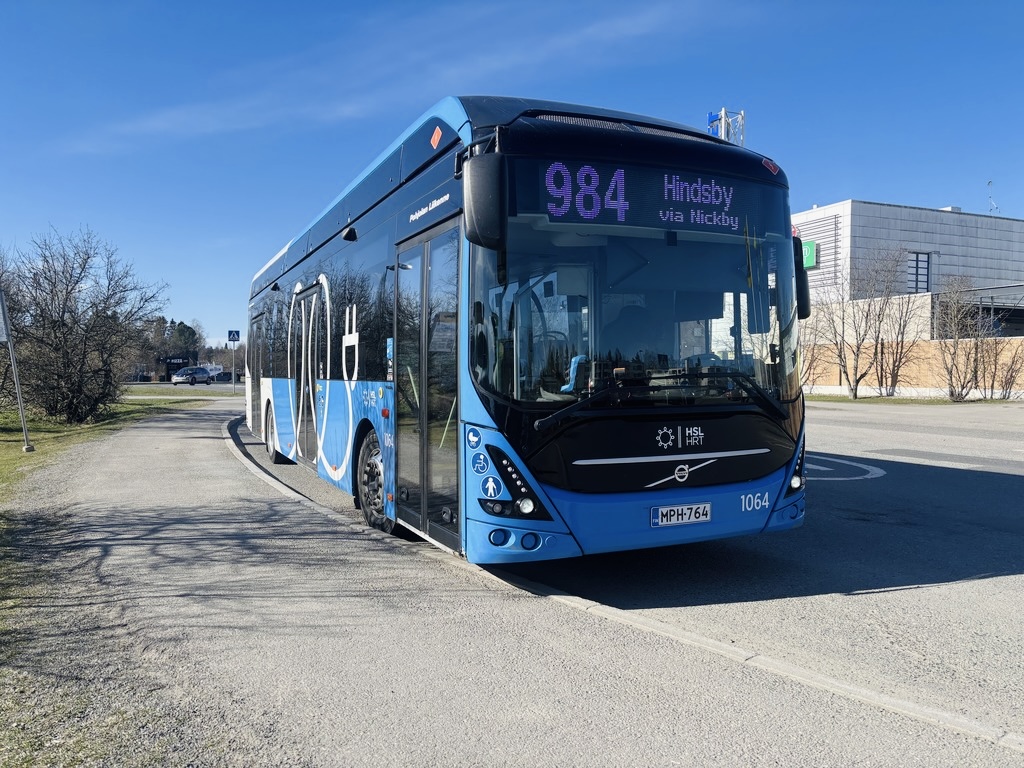 Pohjolan Liikenne 1064