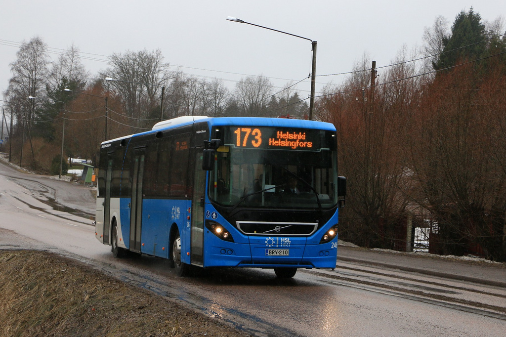 Pohjolan Liikenne 246