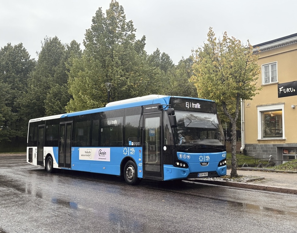 Pohjolan Liikenne 437