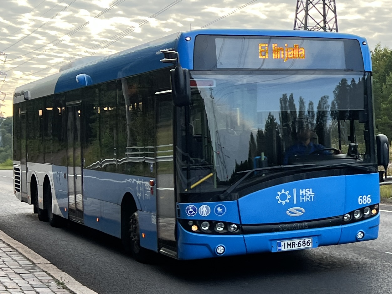Pohjolan Liikenne 686