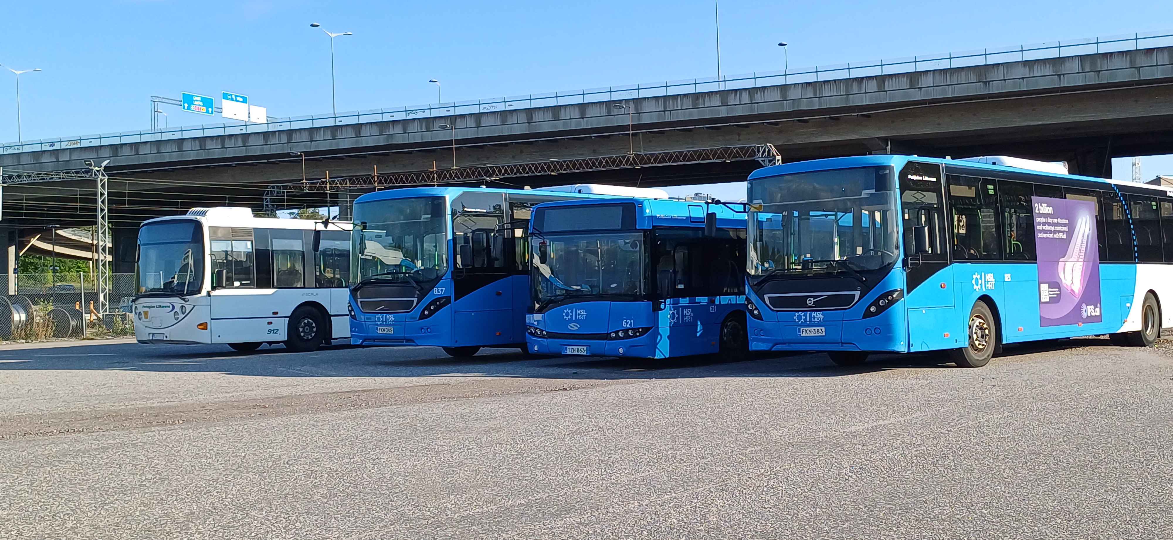 Pohjolan Liikenne 912, 837, 621 ja 823
