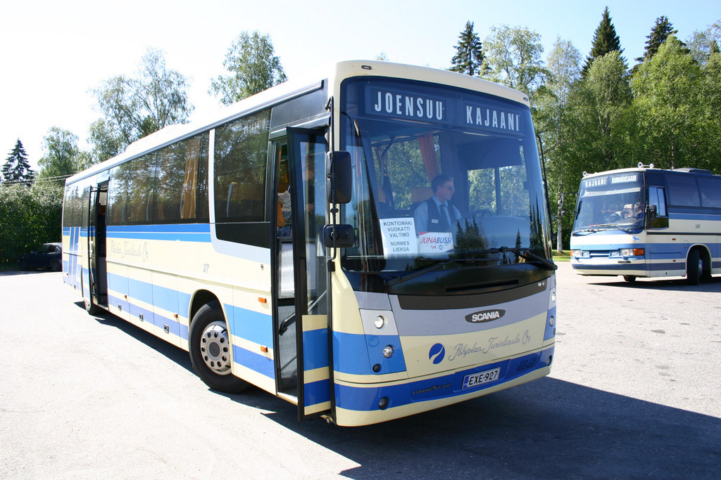 Pohjolan Turistiauto 27