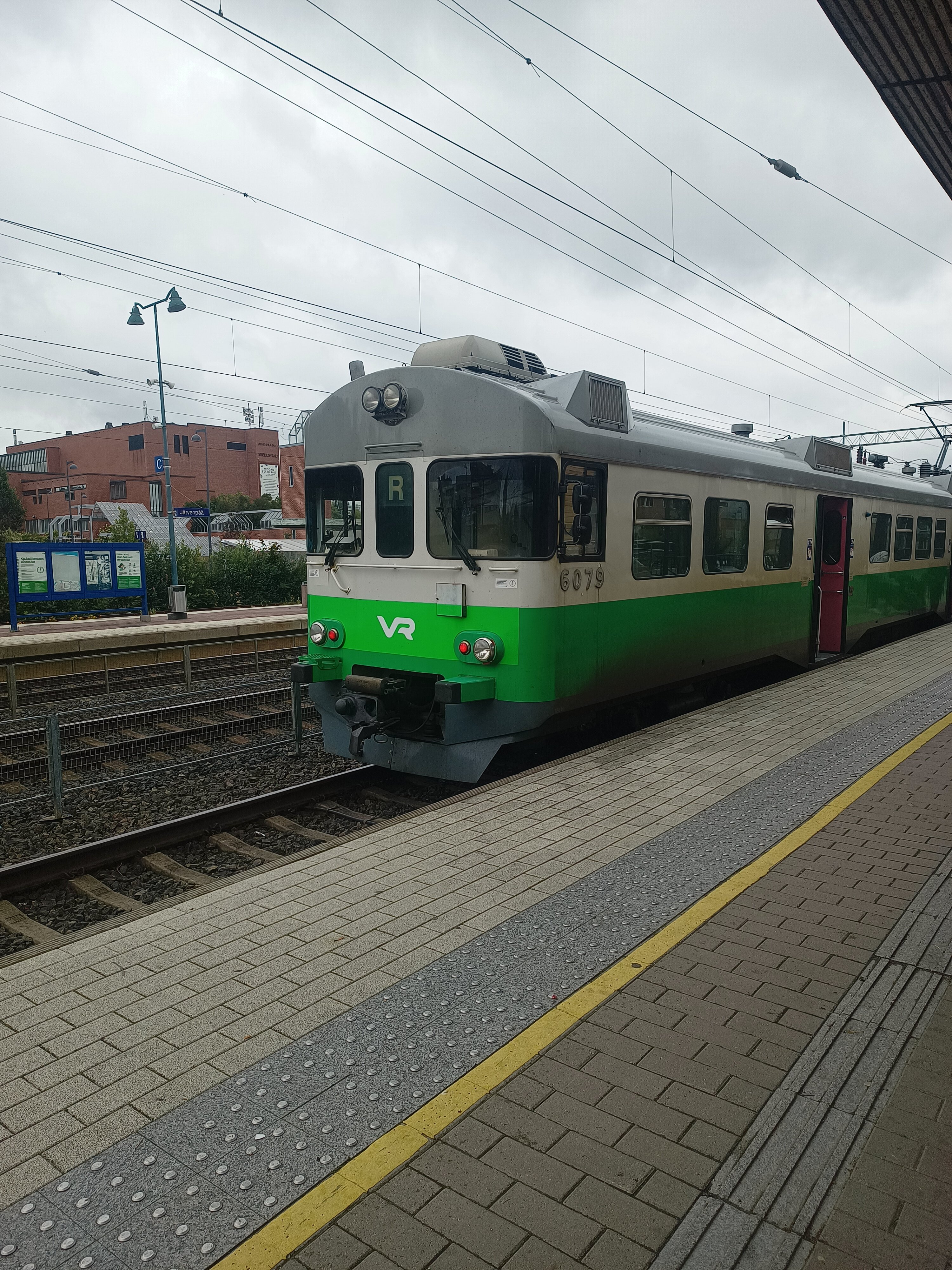 Sm2 6079