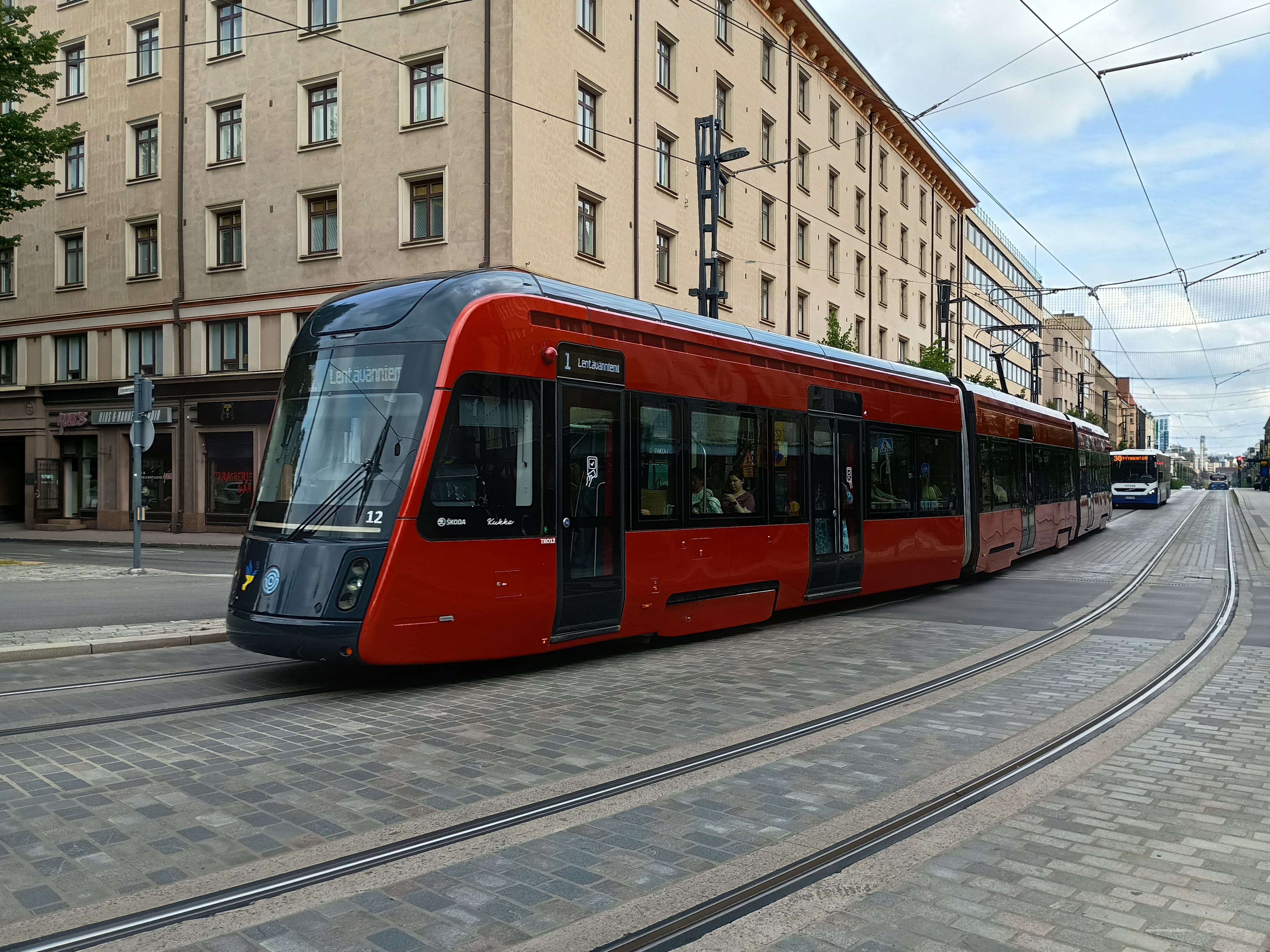 TRO 12