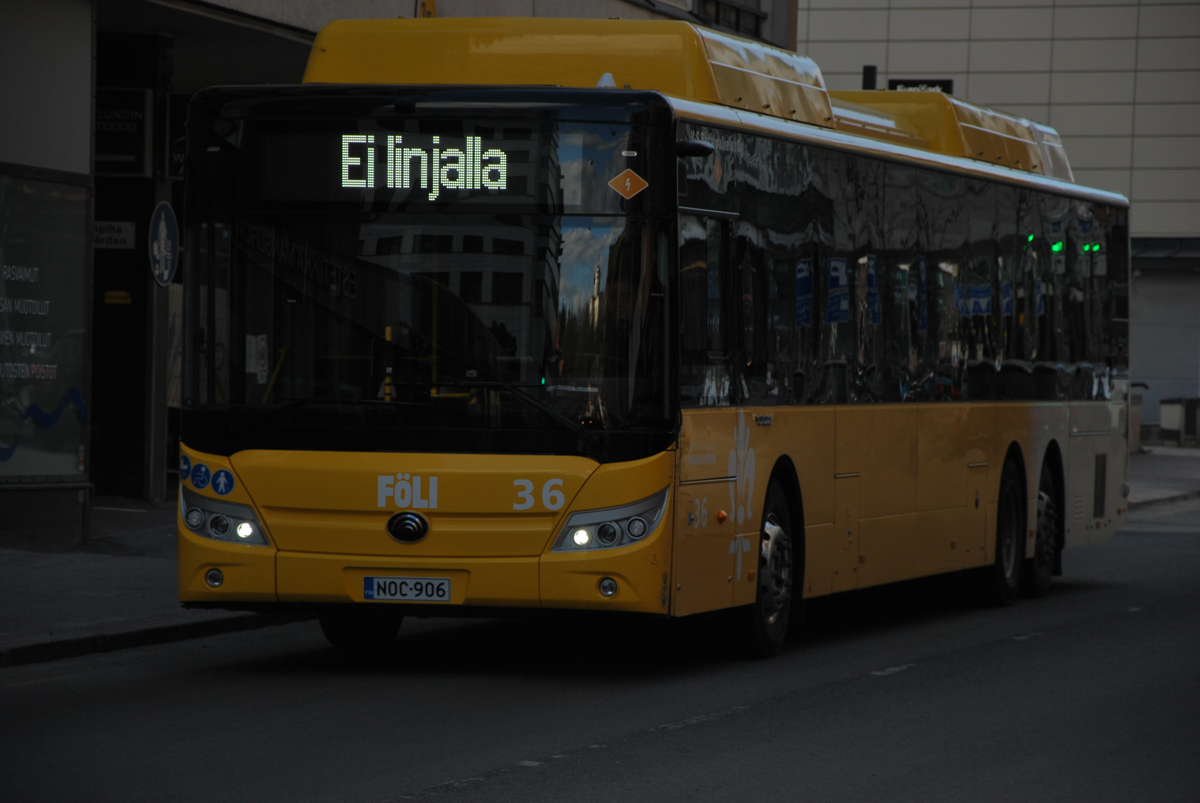 V-S Bussipalvelut 36