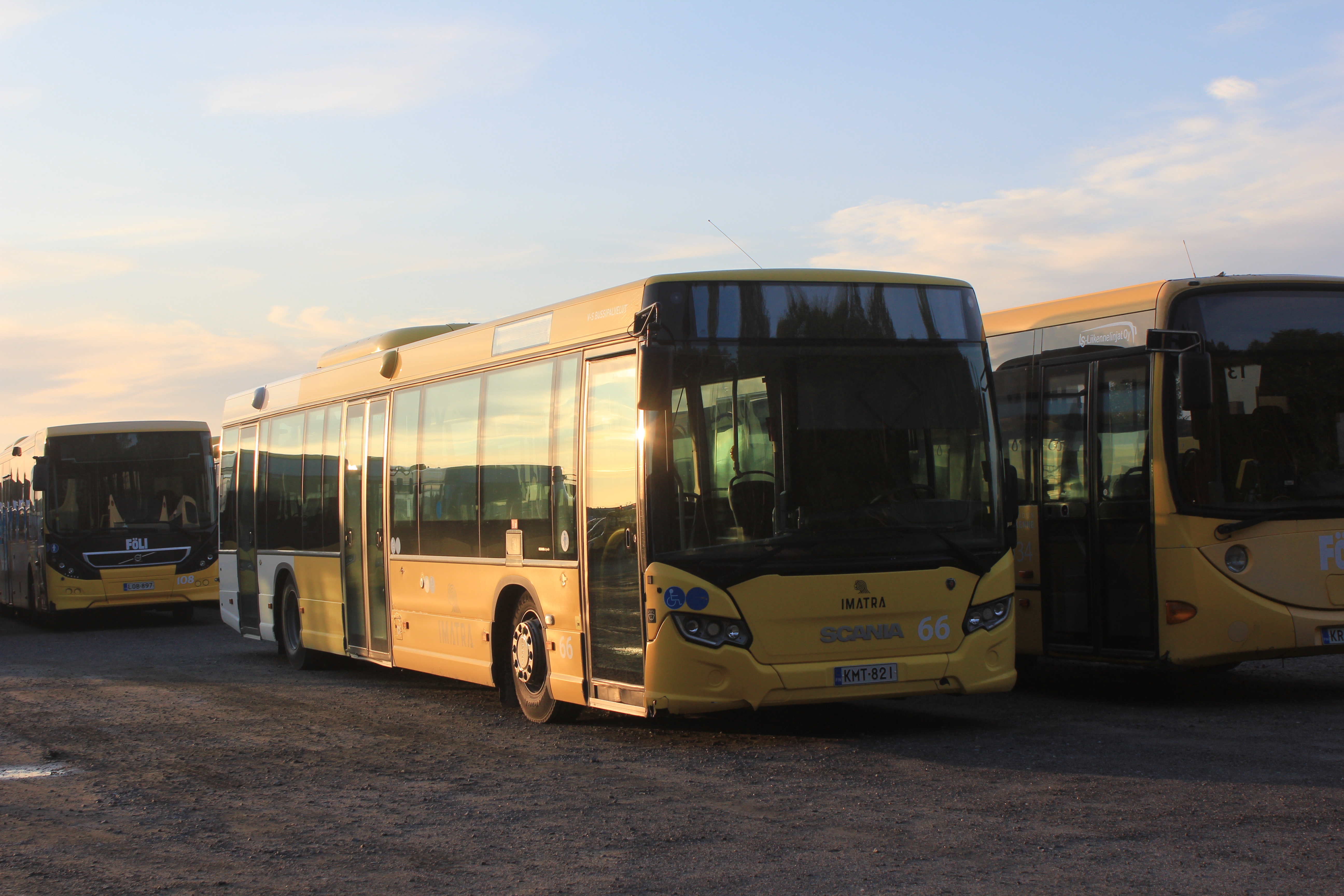 V-S Bussipalvelut 66